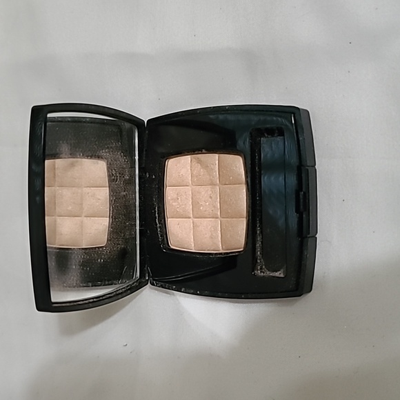 Chanel Irreelle Ombre multi effects eyeshadow  27 venus - Picture 1 of 3